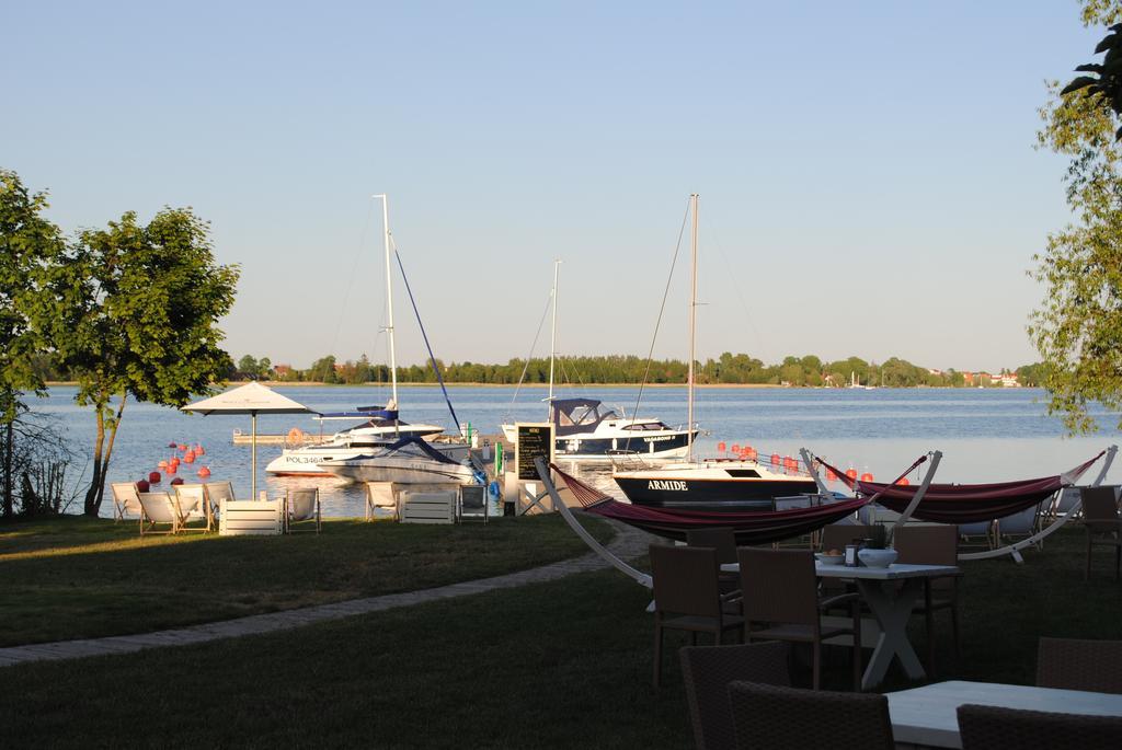 Stare Sady Chillout Rooms "Pod Jabloniami" Mikołajki Ruang foto