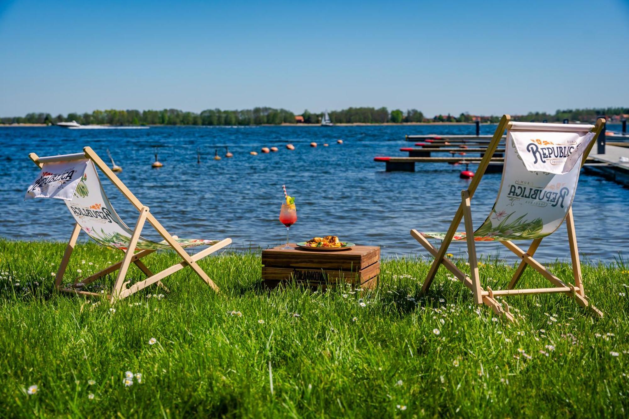 Stare Sady Chillout Rooms "Pod Jabloniami" Mikołajki Bagian luar foto