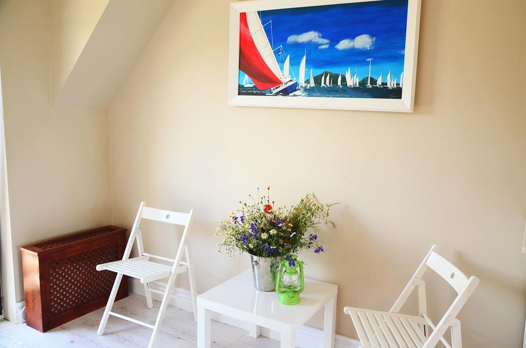 Stare Sady Chillout Rooms "Pod Jabloniami" Mikołajki Ruang foto